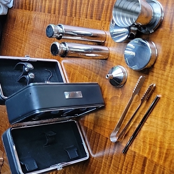 Vintage Other - PORTABLE COCKTAIL PICNIC BAR SET